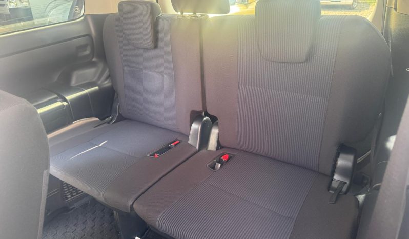 TOYOTA VOXY full