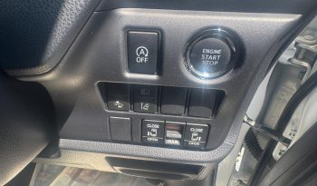 TOYOTA VOXY full