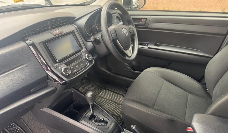 TOYOTA AXIO full